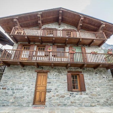 Silou Retreat Hotel Champdepraz Ngoại thất bức ảnh
