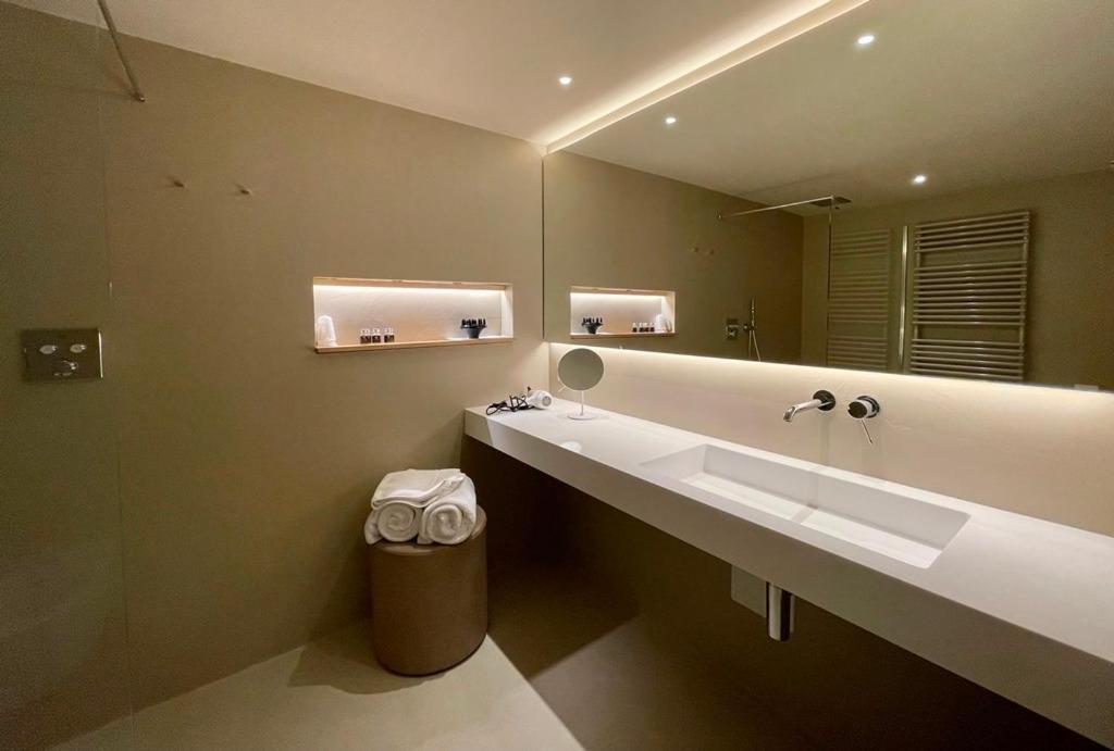 Silou Retreat Hotel Champdepraz Ngoại thất bức ảnh