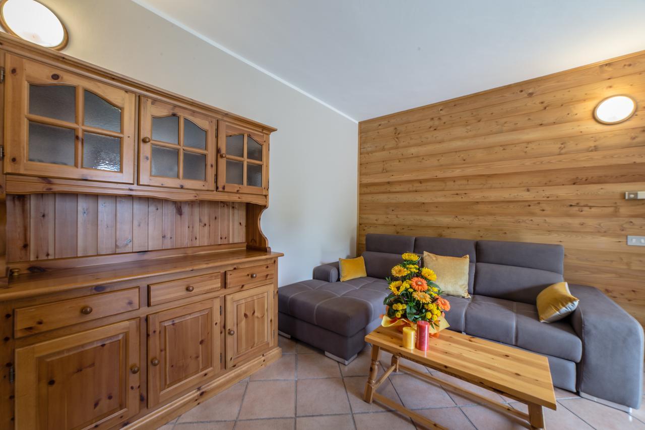 Silou Retreat Hotel Champdepraz Ngoại thất bức ảnh